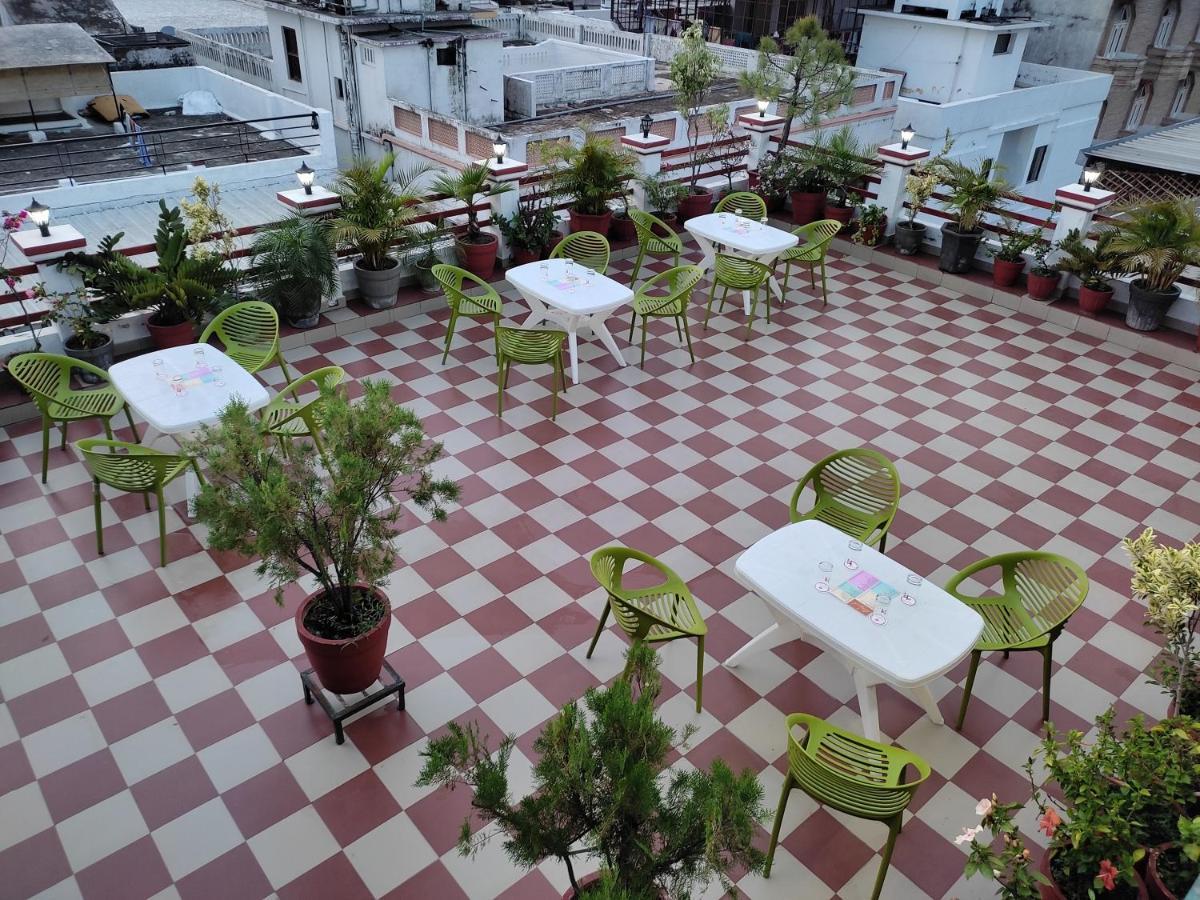 Hotel Krishna Ji Haridwar Bagian luar foto