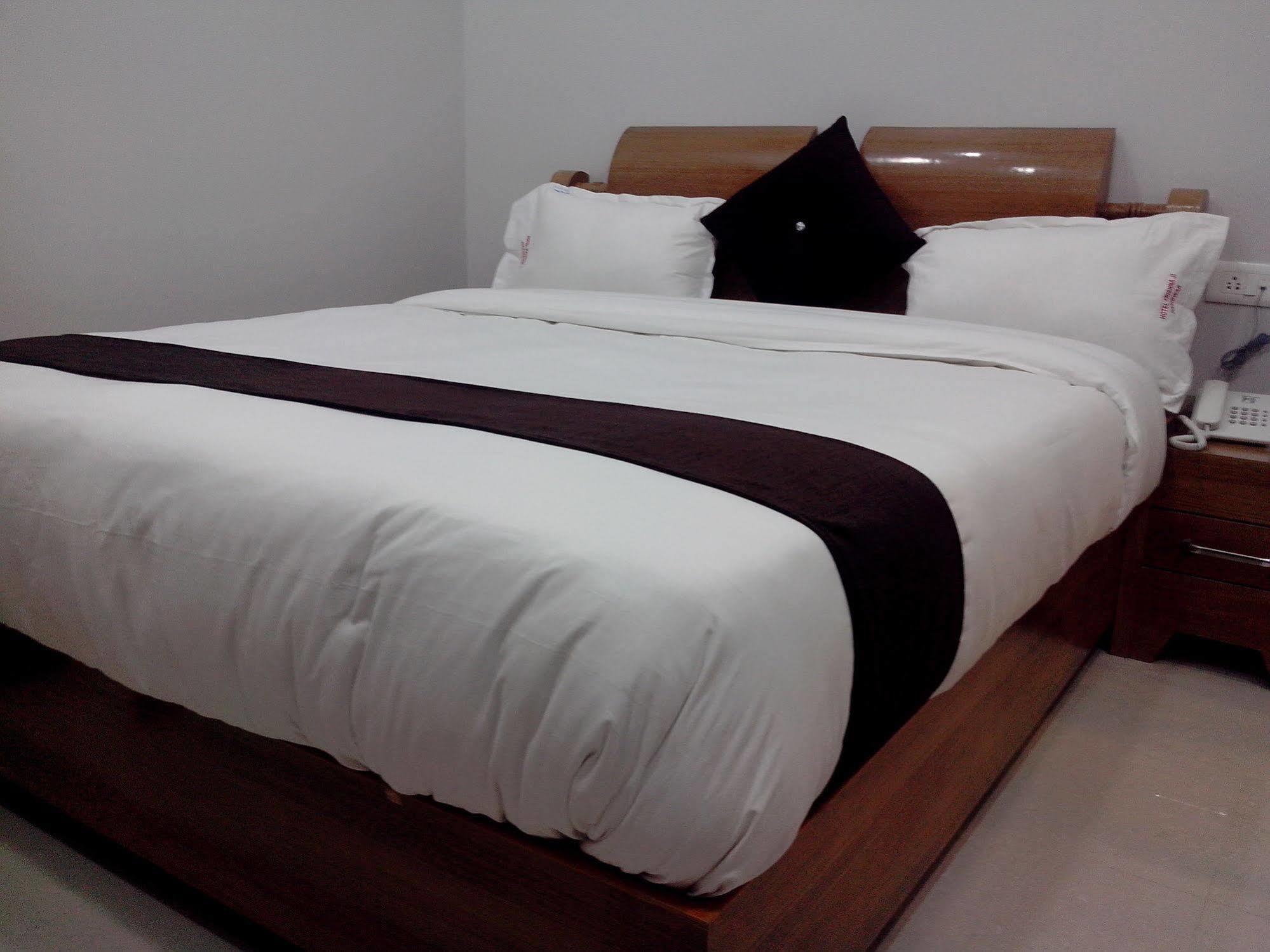 Hotel Krishna Ji Haridwar Bagian luar foto